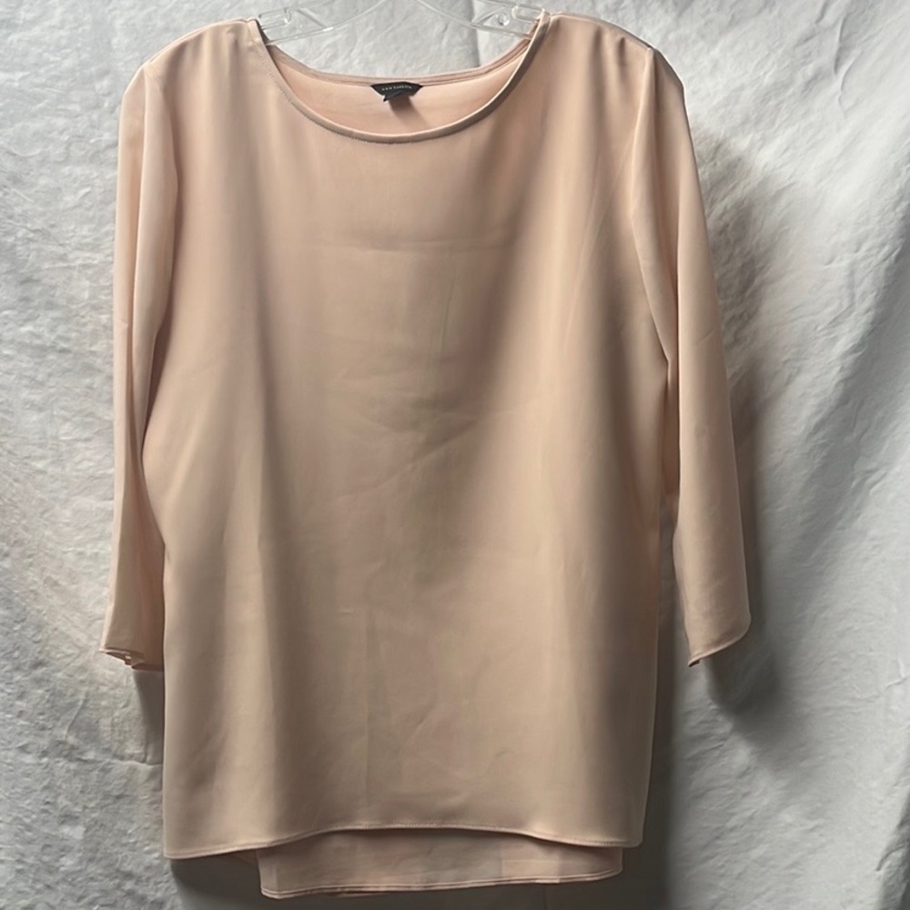 Light pink Ann Taylor blouse, size medium, sleeves end below elbow, lightweight